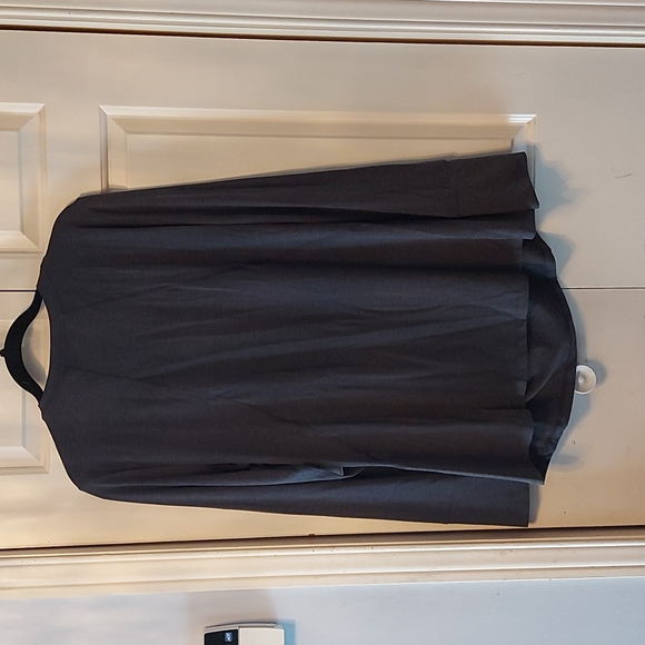 GapFit, Maternity top, size Xl. GAP - Picture 2 of 9